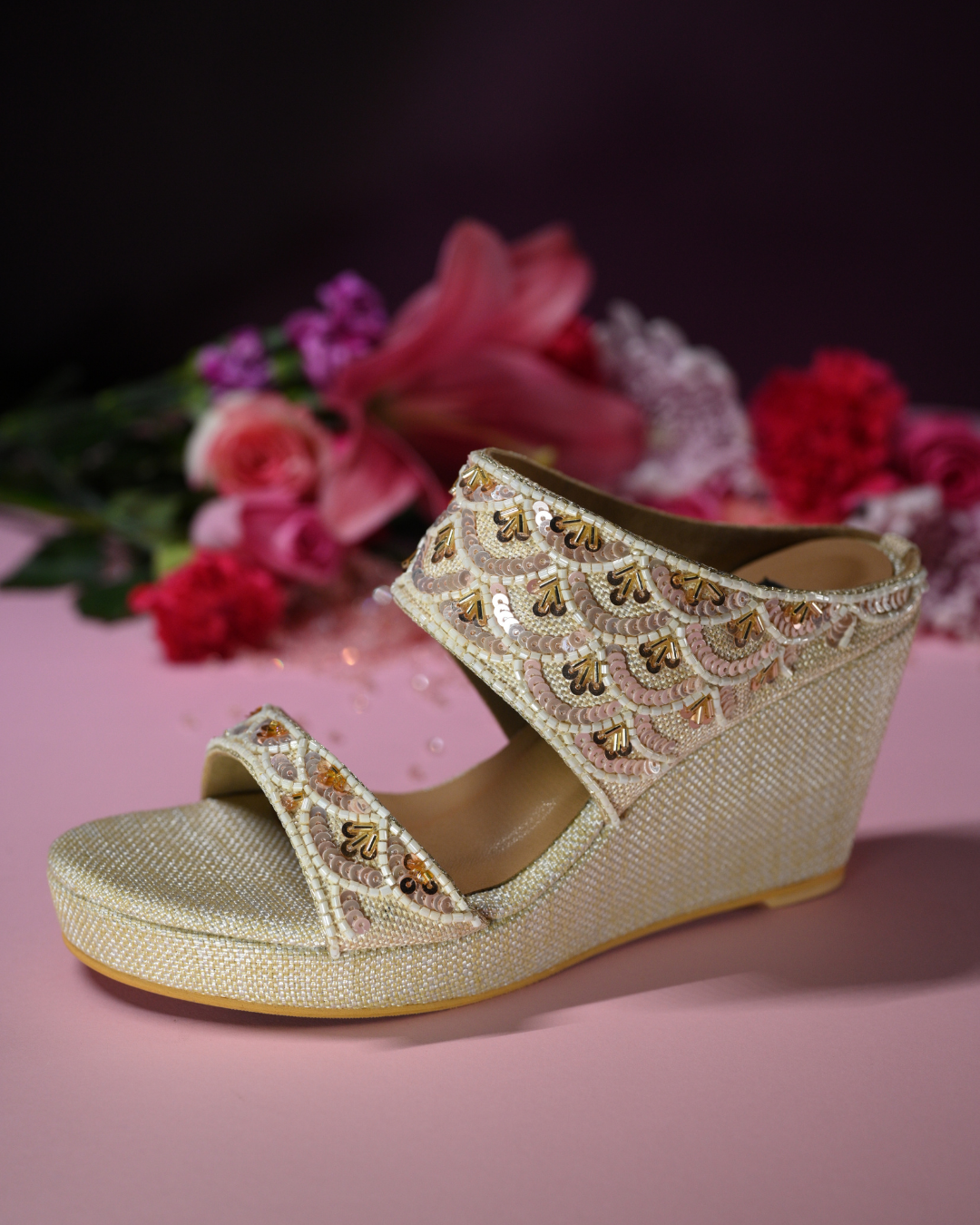 Jute Handwork Wedge