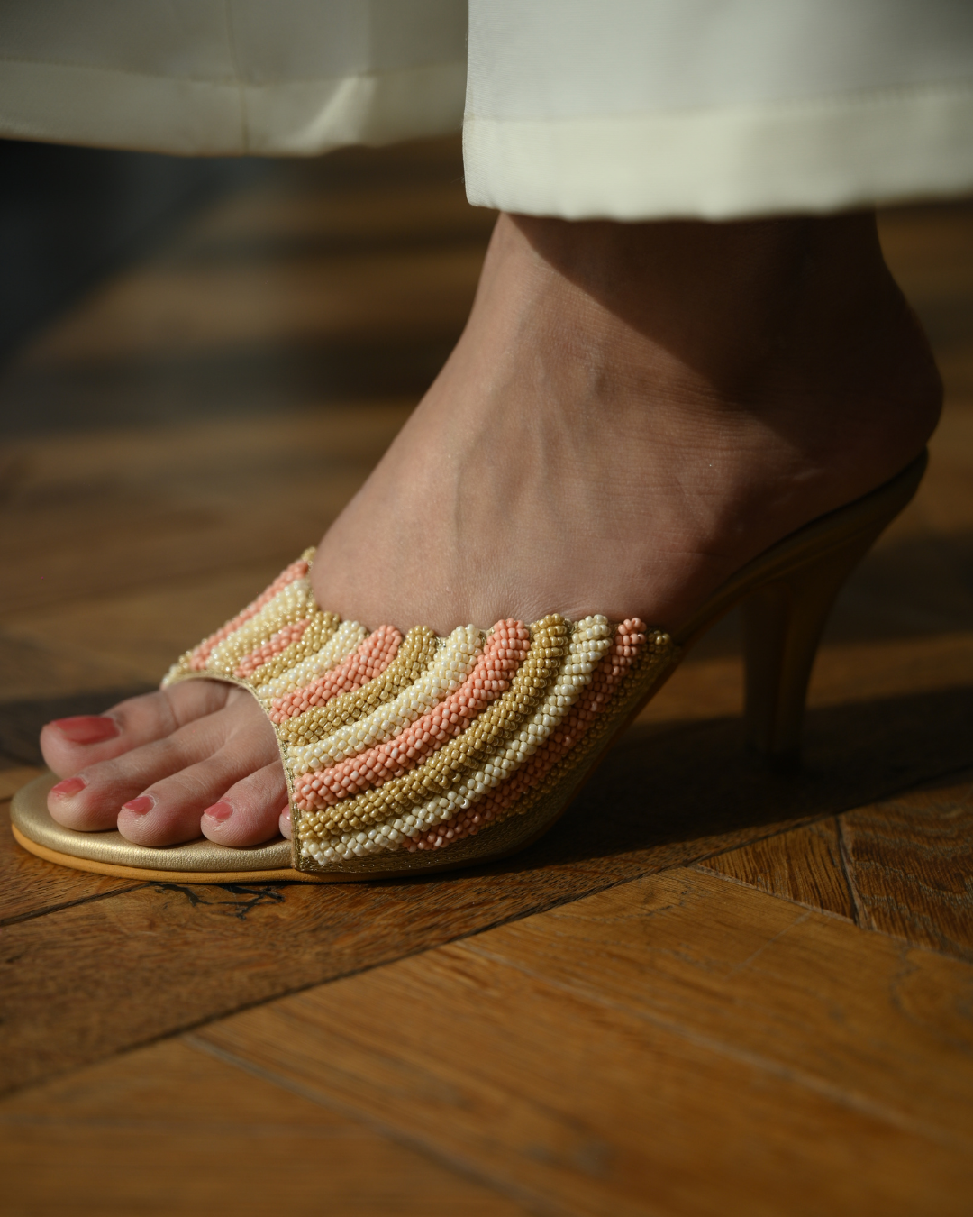 Pearl Work Kitten Heel