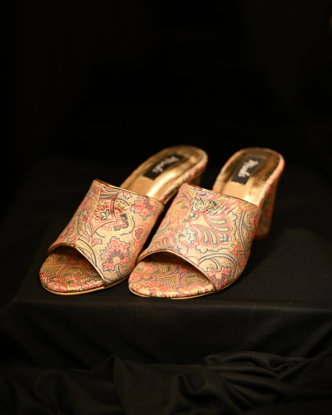 Colourful Brocade Ethnic Mules With Round Heel