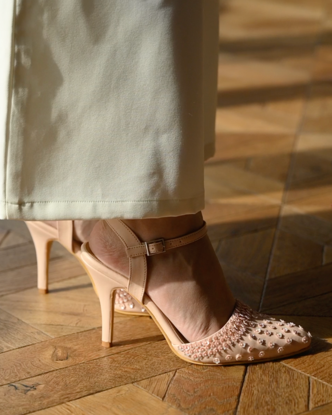 Pointed Toe Heels With Ankle Straps