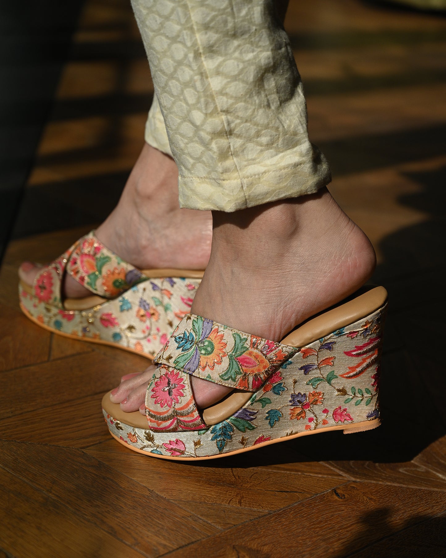 Floral Print Cross Strap Wedge