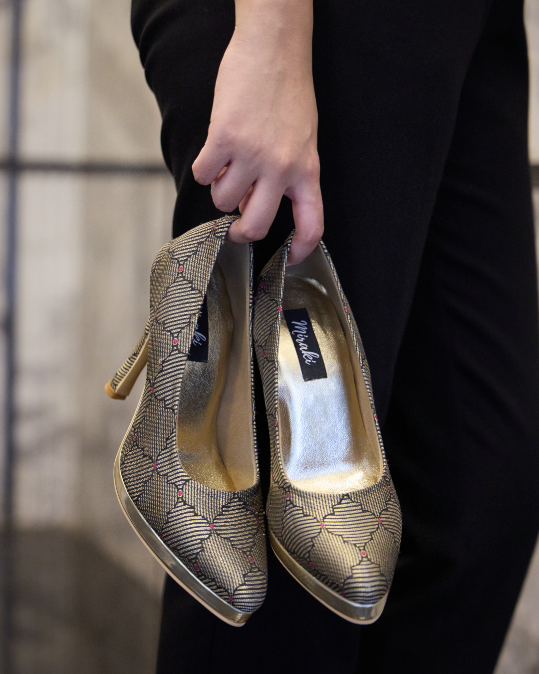 Brocade Black And Gold Pumps