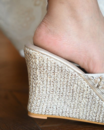 White Handwork Wedges With Beads And Pearls