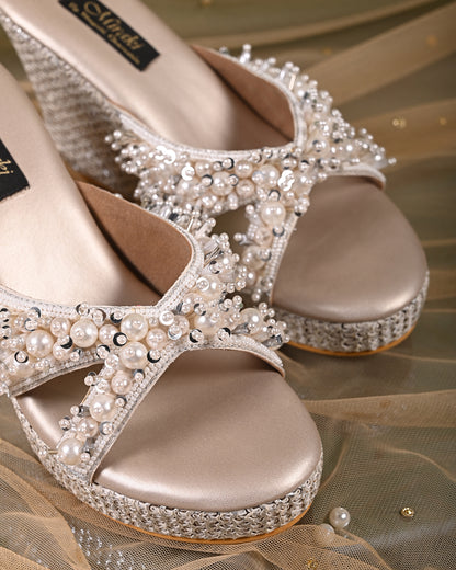 White Handwork Wedges With Beads And Pearls